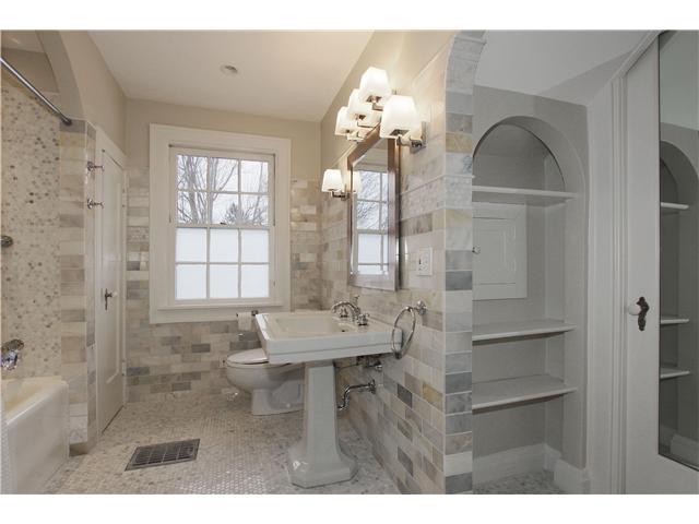 125 Wellington Road Indianapolis, IN 46260 - Photo 16 of 18 Gallery Image 16