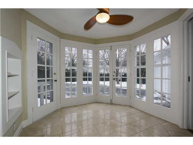 125 Wellington Road Indianapolis, IN 46260 - Photo 10 of 18 Gallery Image 10