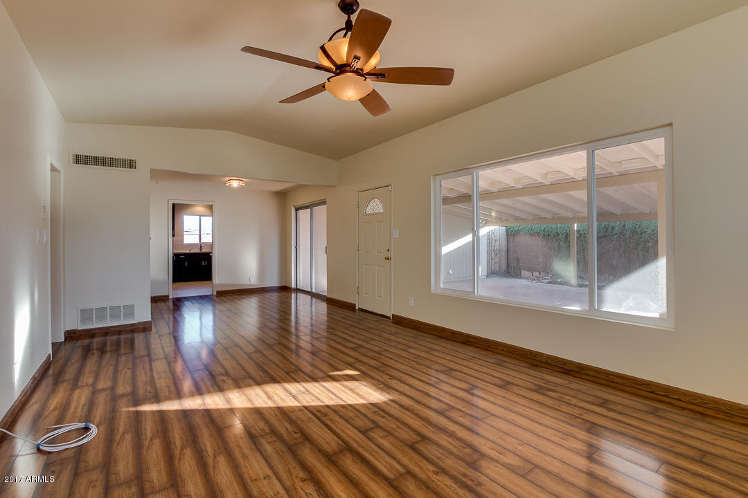 4144 East Almeria Road Phoenix, AZ 85008 - Photo 11 of 45 11-Almeria