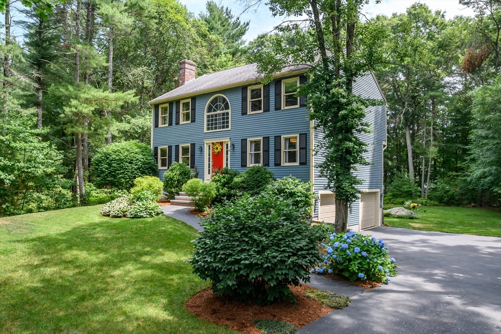19 Nathan Road Mansfield, MA 02048 - Photo 3 of 38
