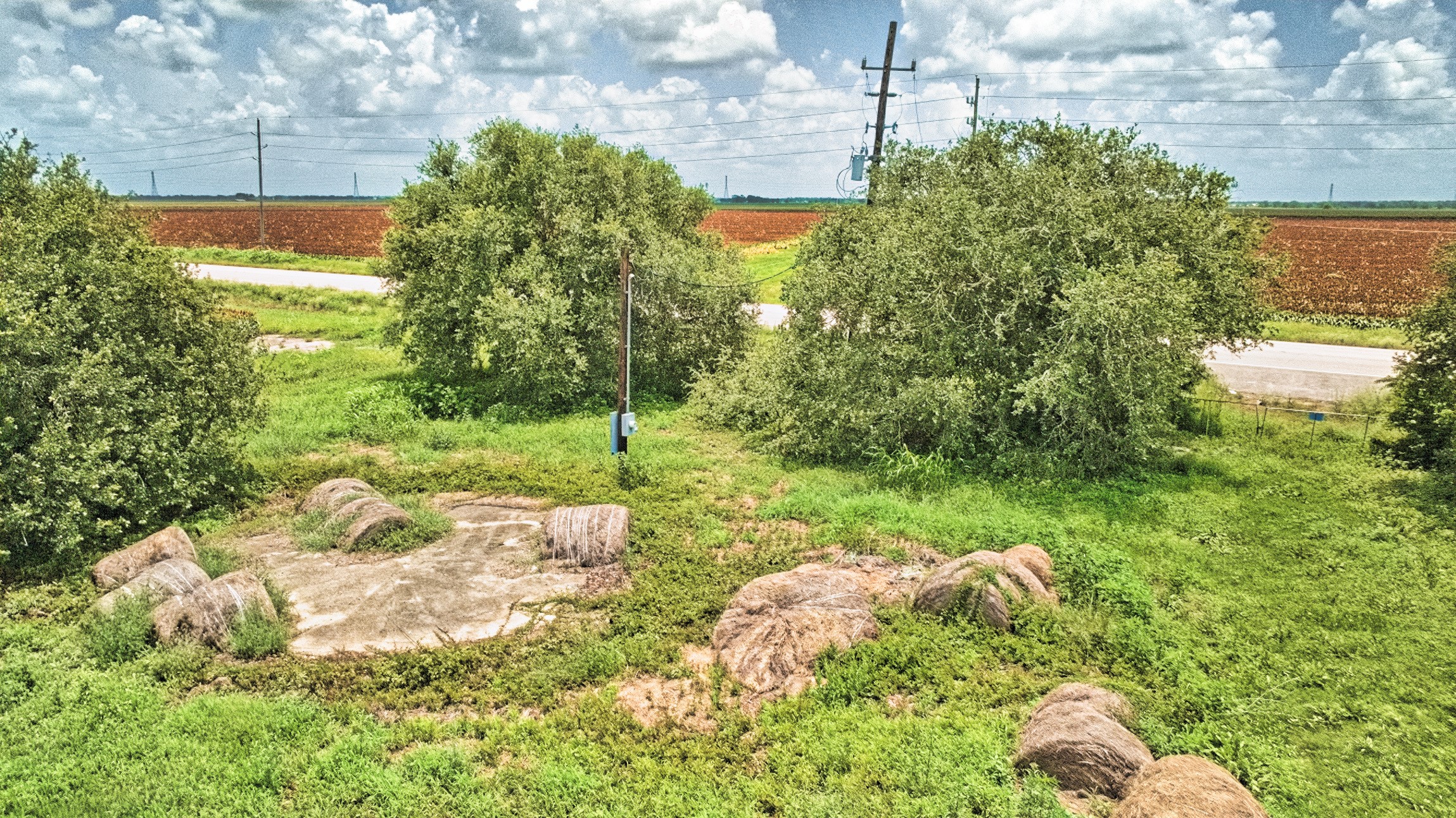 1462 Rd Damon Tx 77430 Road Damon, TX 77430 - Photo 8 of 22 a view of a garden