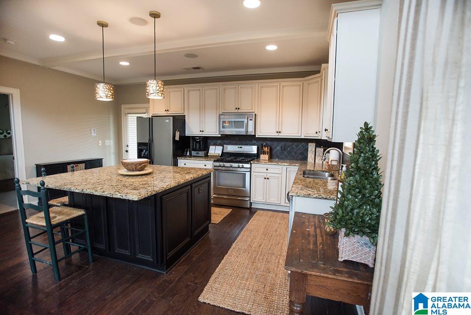 403 Lake Chelsea Way Chelsea, AL 35043 - Photo 8 of 38