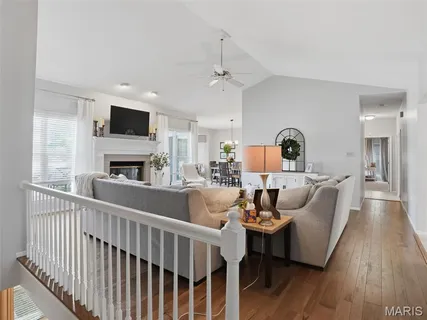 $575,000 | 6632 Towne Woods Drive, St. Louis, MO 63129