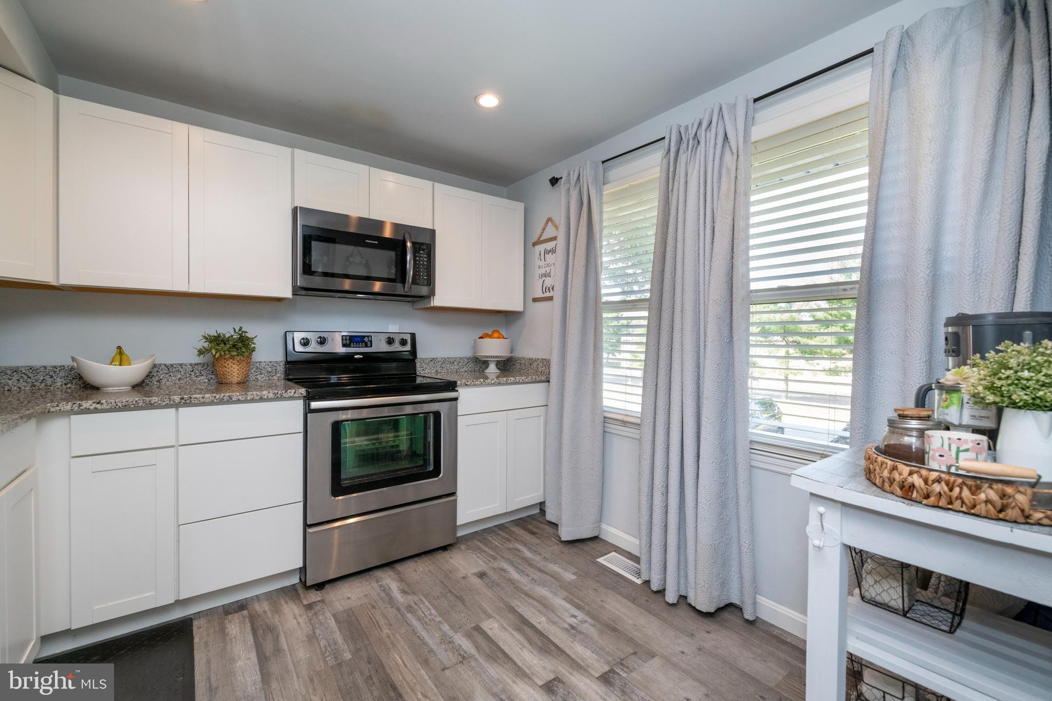 5469 Princess Drive Rosedale, MD 21237 - Photo 11 of 45 Room for a small table