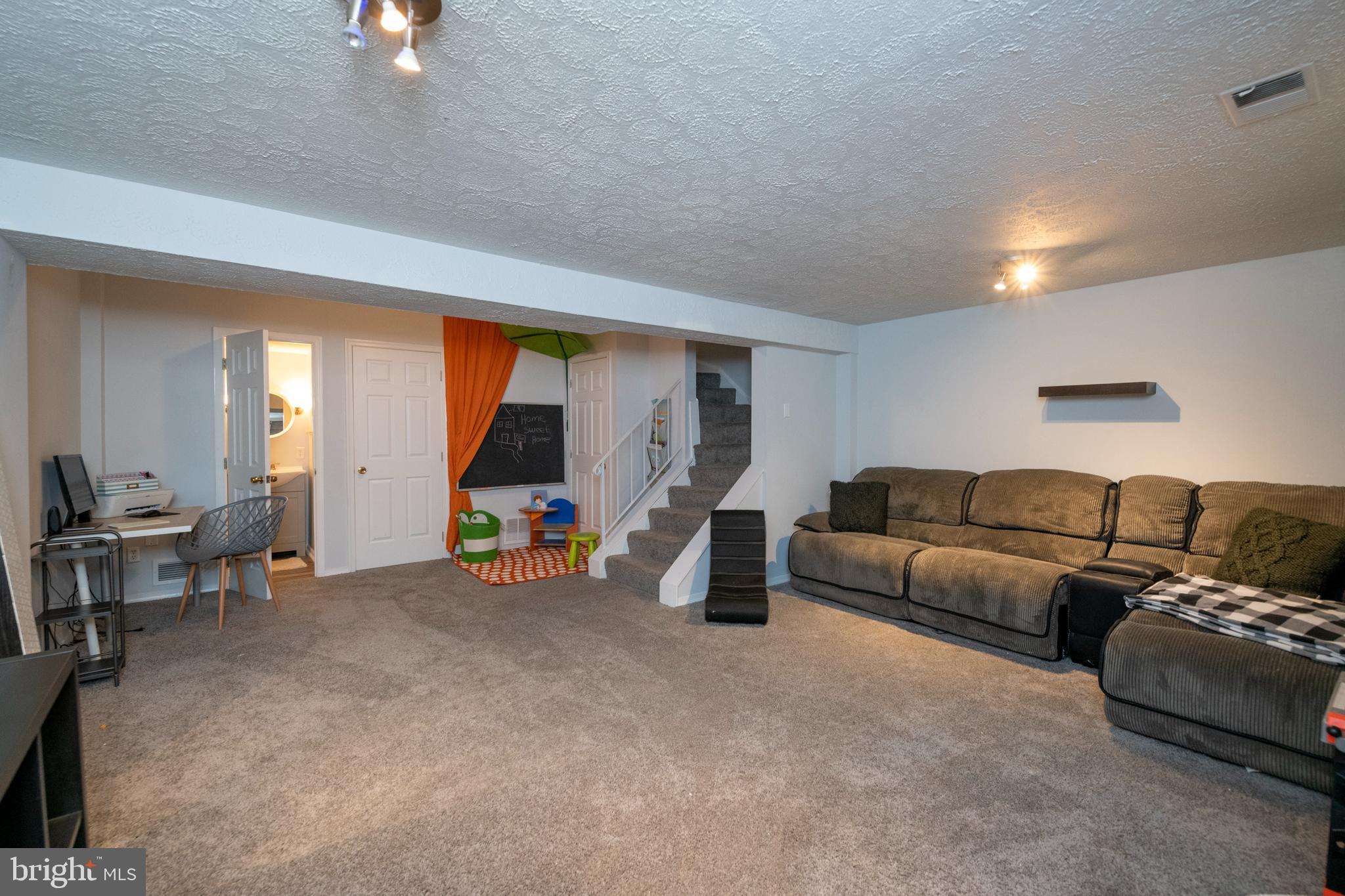 5469 Princess Drive Rosedale, MD 21237 - Photo 34 of 45 Family room