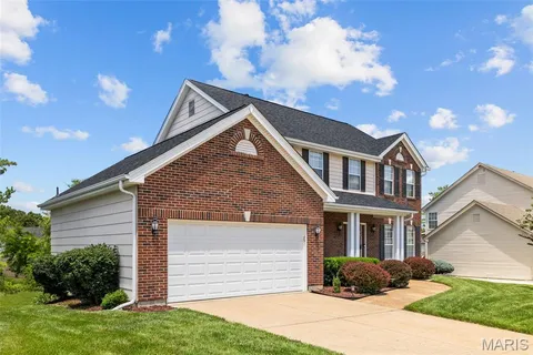 $539,900 | 403 Arbor Glen Drive, Ballwin, MO 63021