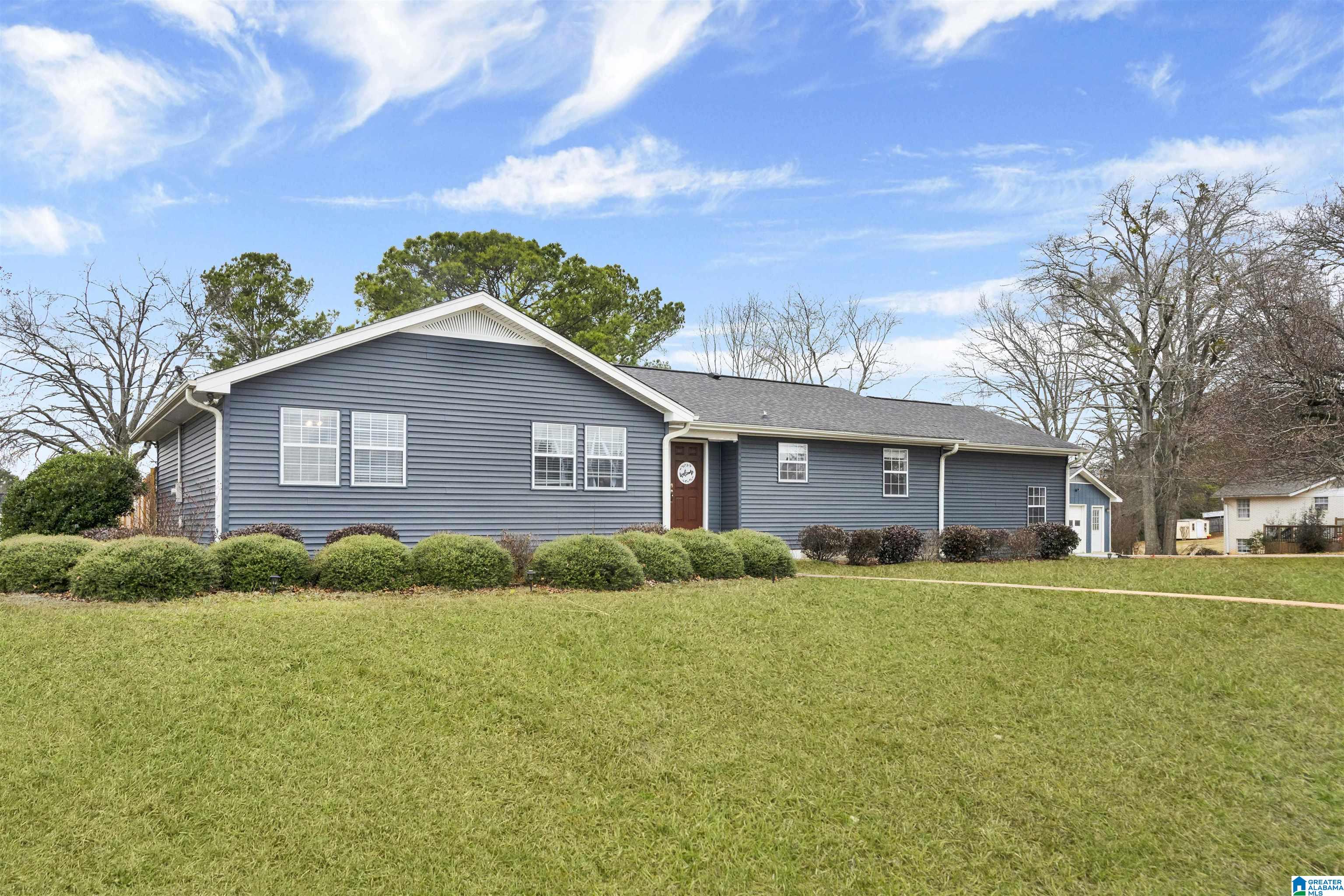 611 Dennis Street Clanton, AL 35045 - Photo 1 of 32