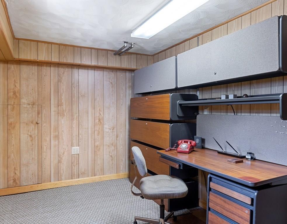 22 Lawrence Lane Lexington, MA 02421 - Photo 30 of 40