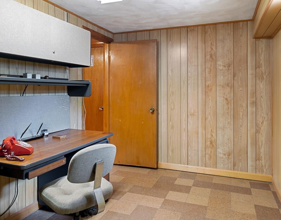 22 Lawrence Lane Lexington, MA 02421 - Photo 31 of 40