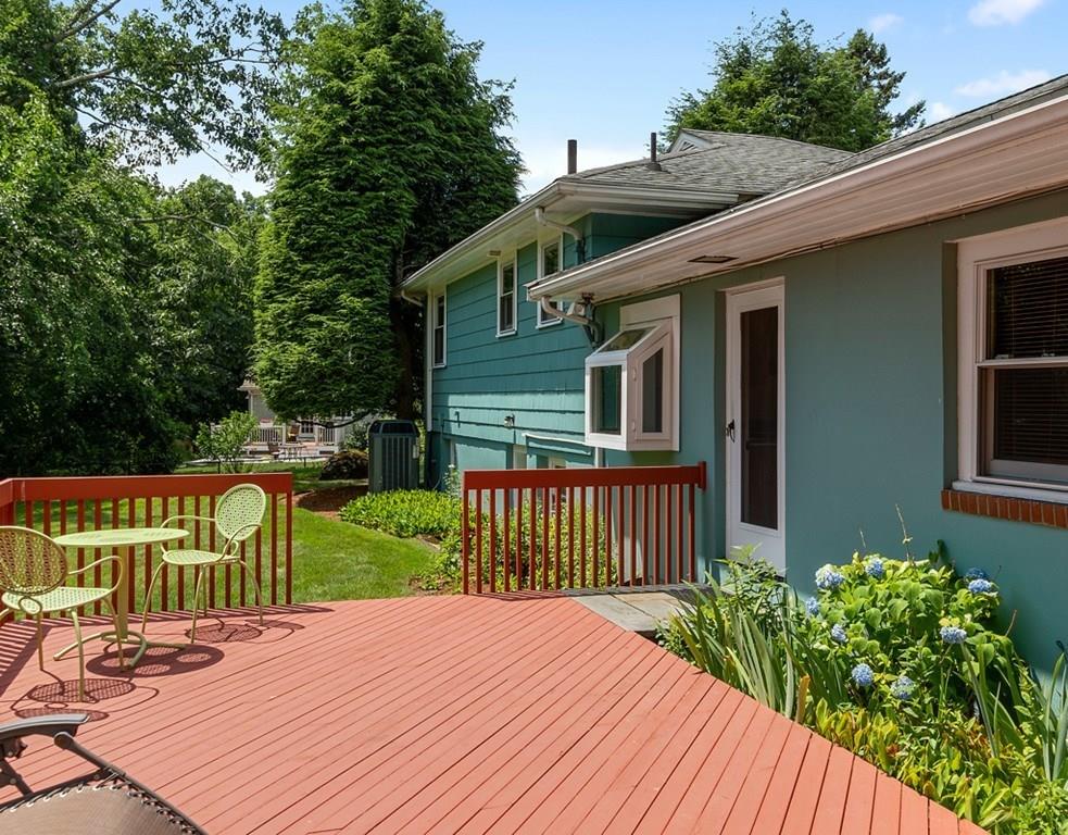22 Lawrence Lane Lexington, MA 02421 - Photo 33 of 40