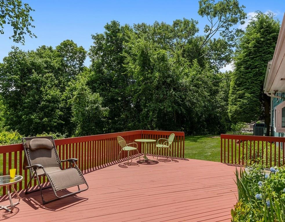22 Lawrence Lane Lexington, MA 02421 - Photo 34 of 40