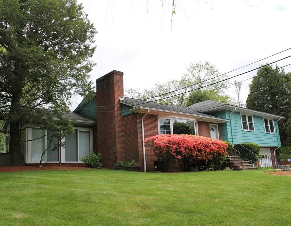 22 Lawrence Lane Lexington, MA 02421 - Photo 37 of 40