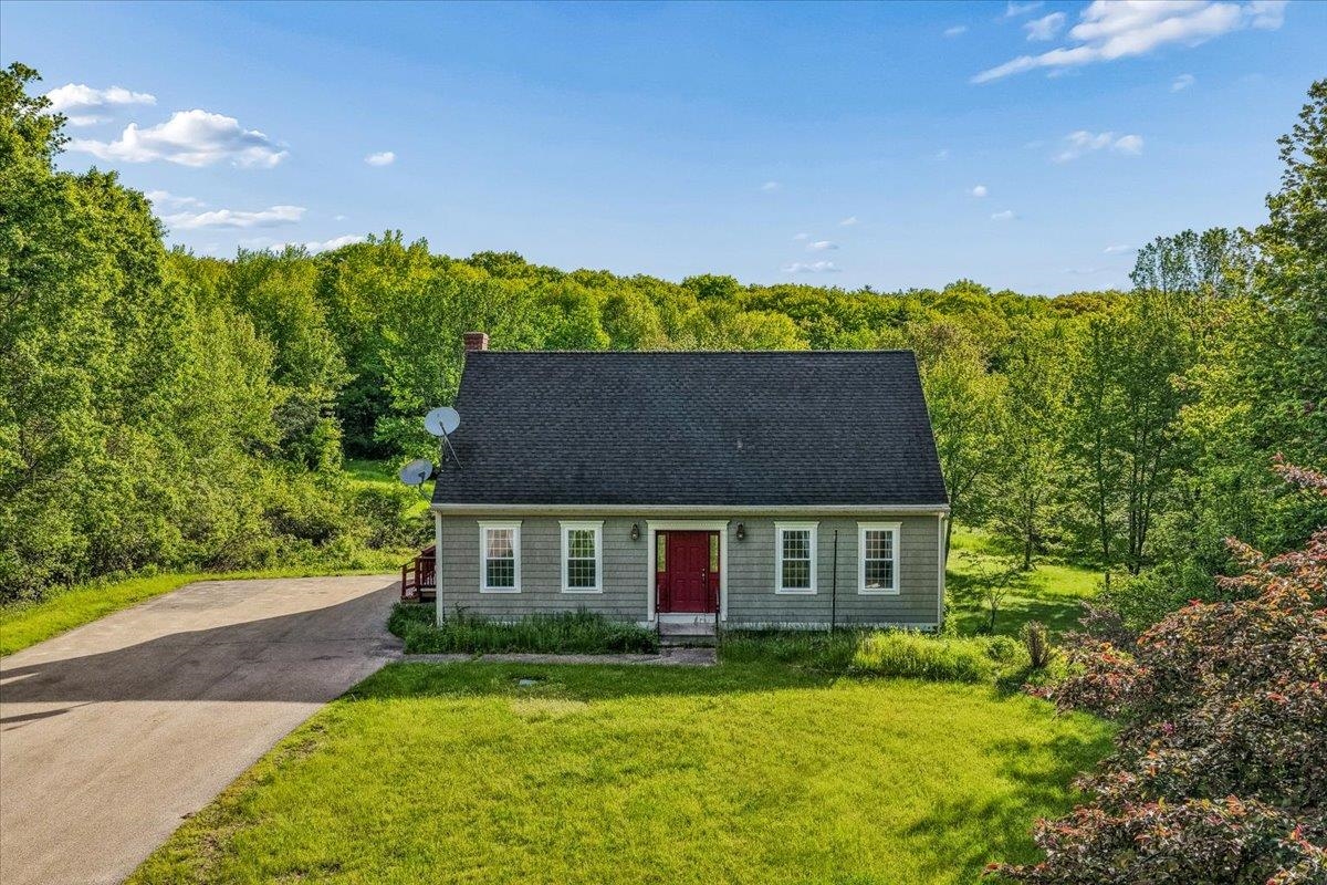 23 Hussey Hill Road Rochester, NH 03867 - Photo 1 of 52