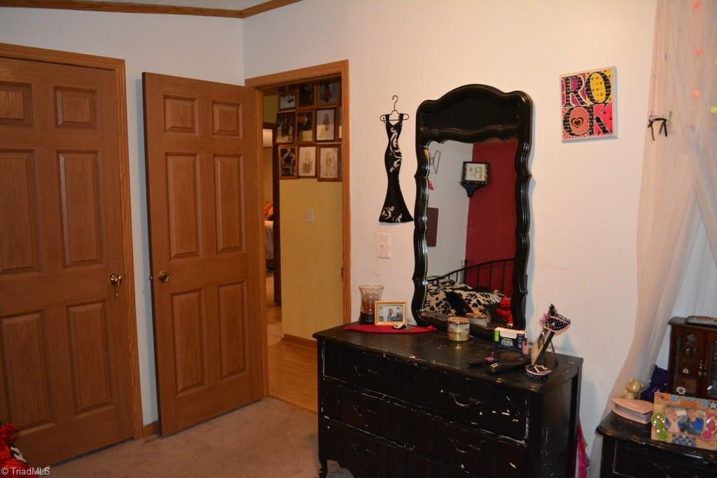 1370 Murray Road Elkin, NC 28621 - Photo 14 of 26 Gallery Image 14