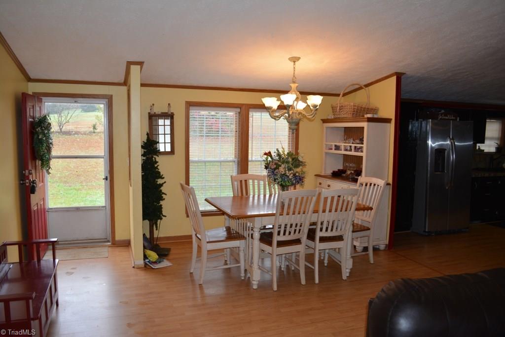 1370 Murray Road Elkin, NC 28621 - Photo 4 of 26 Gallery Image 4