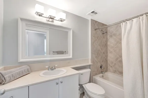 $2,695 | 804 East Windward Way, Unit 615, Lantana, FL 33462