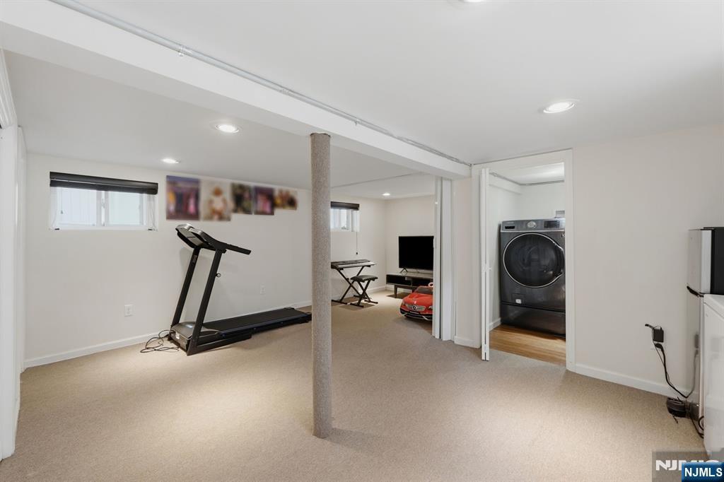 65 Franklin Road Teaneck, NJ 07666 - Photo 20 of 41