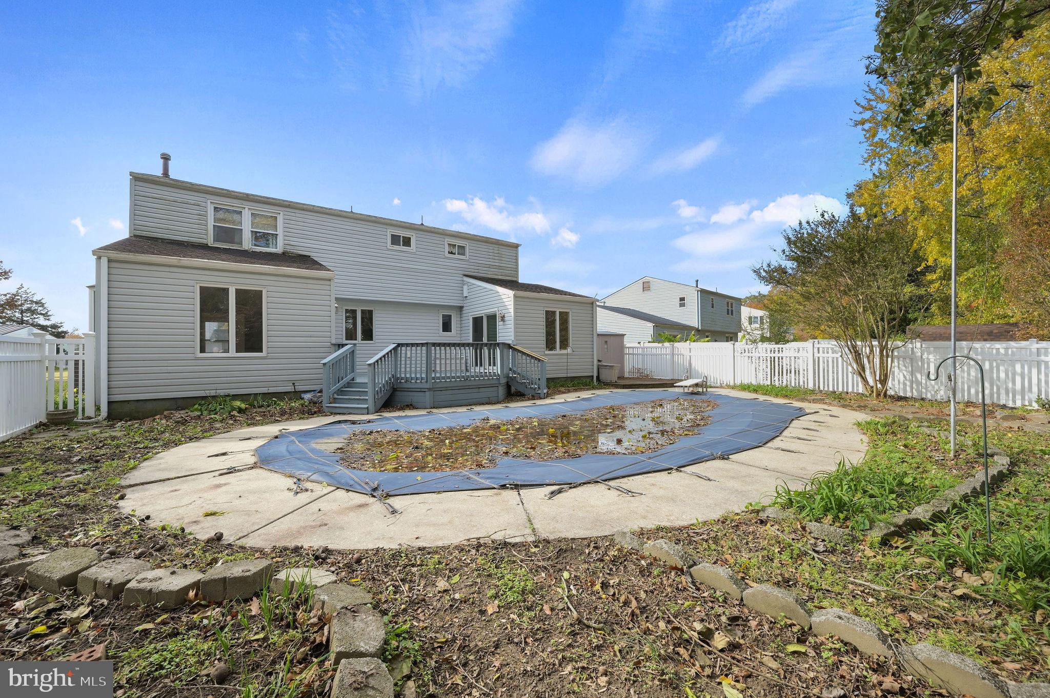 210 Cambridge Road Camden Wyoming, DE 19934 - Photo 33 of 35 a front view of a house with a yard