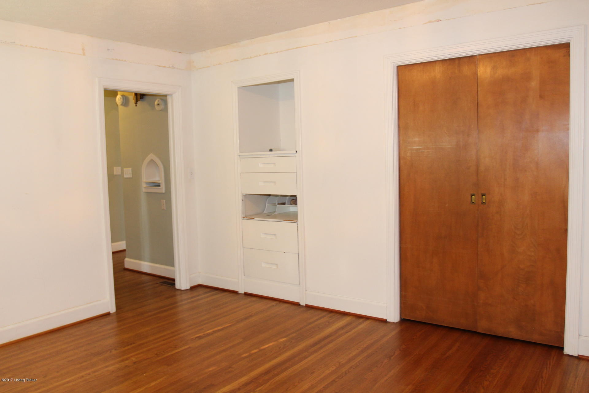 10202 Fairmount Road Louisville, KY 40291 - Photo 39 of 70 10202 Fairmount Rd