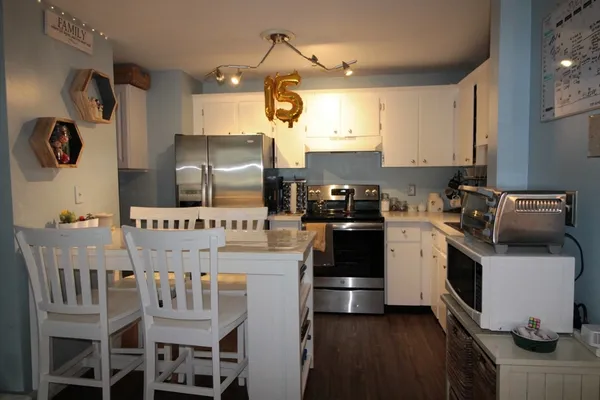 $2,050 | 16 C Mayberry Drive, Unit 12, Westborough, MA 01581