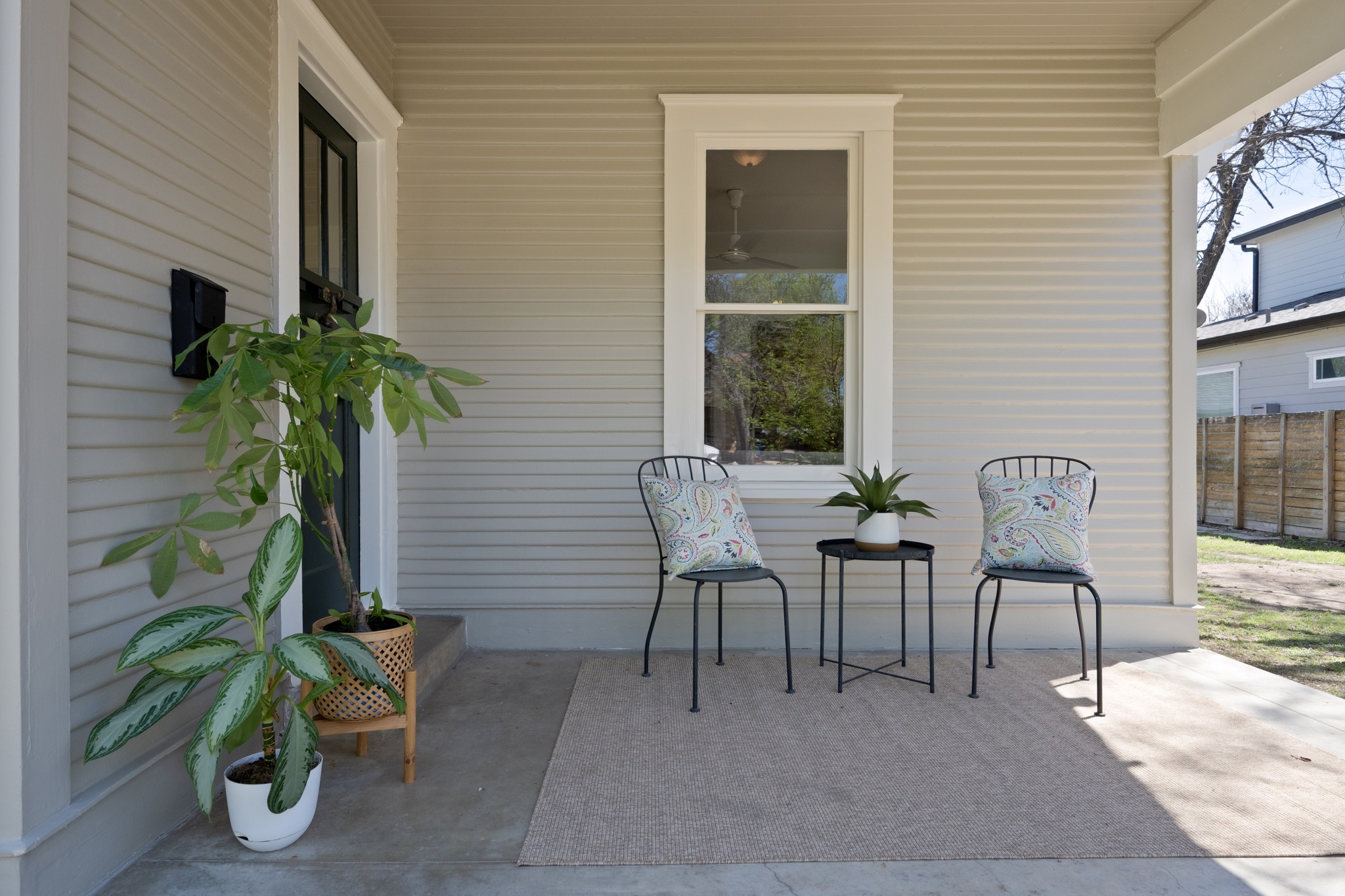 3909 Becker Avenue Austin, TX 78751 - Photo 3 of 38 View of patio / terrace