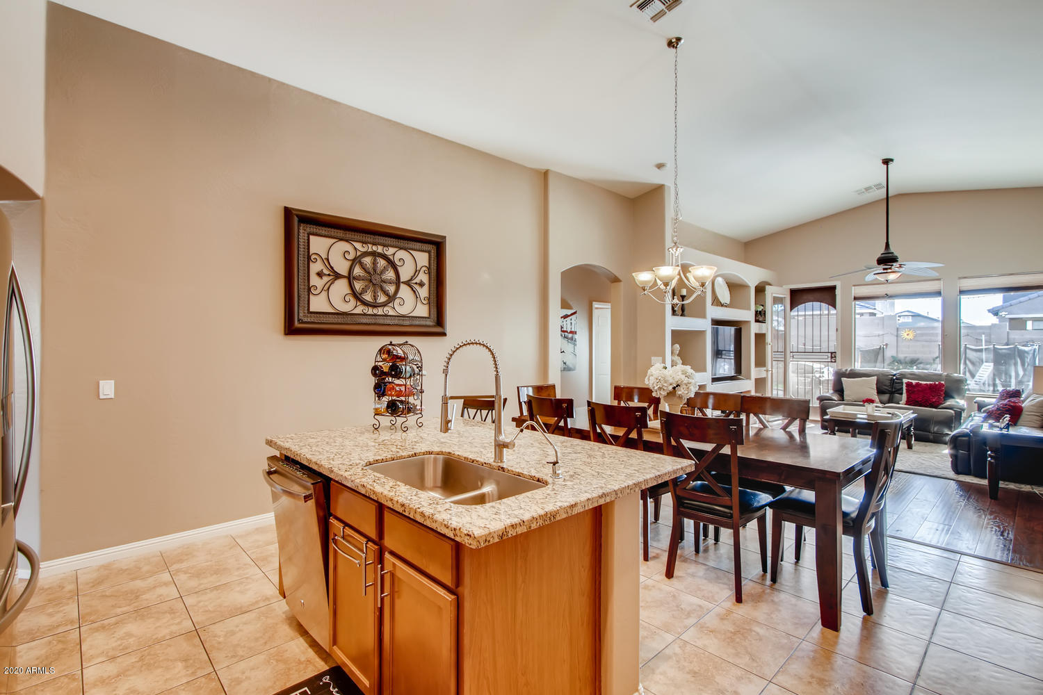 2327 West Beverly Rd. Phoenix, AZ 85041 - Photo 11 of 28 2327 W BEVERLY RD Phoenix AZ-large-011-0