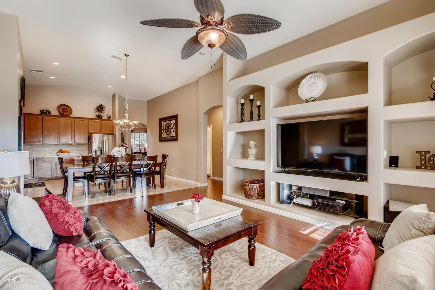 2327 West Beverly Rd. Phoenix, AZ 85041 - Photo 16 of 28 2327 W BEVERLY RD Phoenix AZ-large-016-0