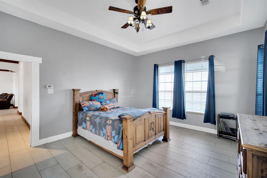 1015 Curry Road Waxahachie, TX 75167 - Photo 19 of 40