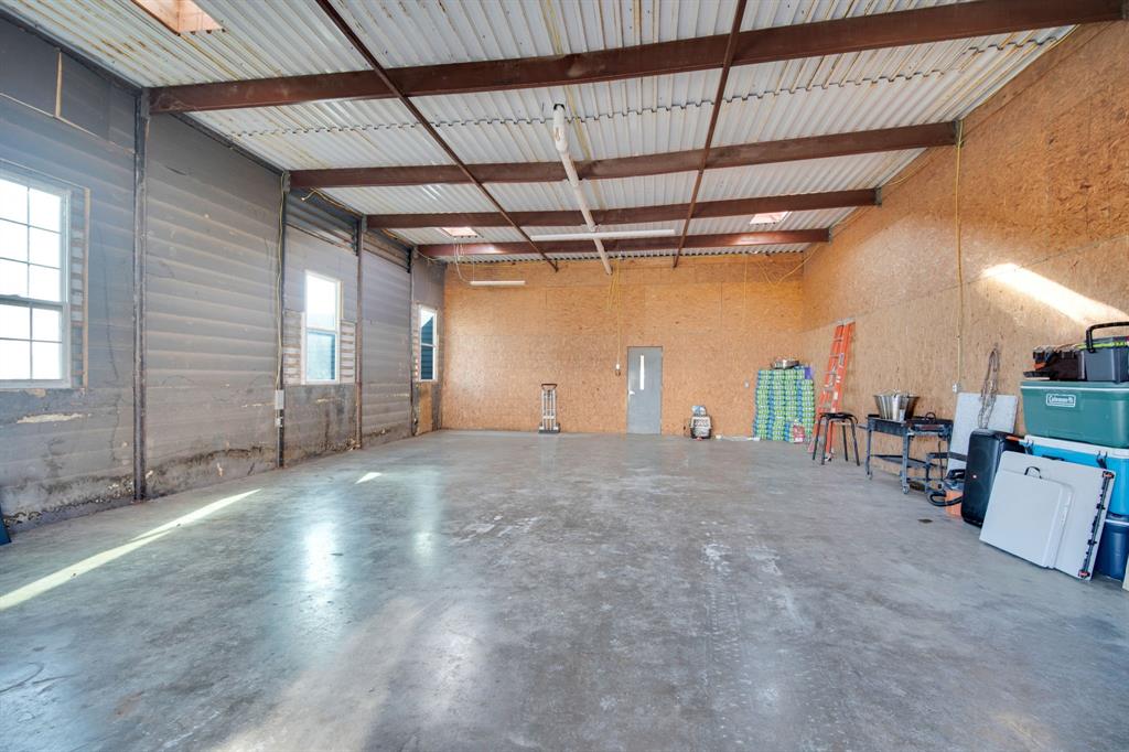 1015 Curry Road Waxahachie, TX 75167 - Photo 9 of 40