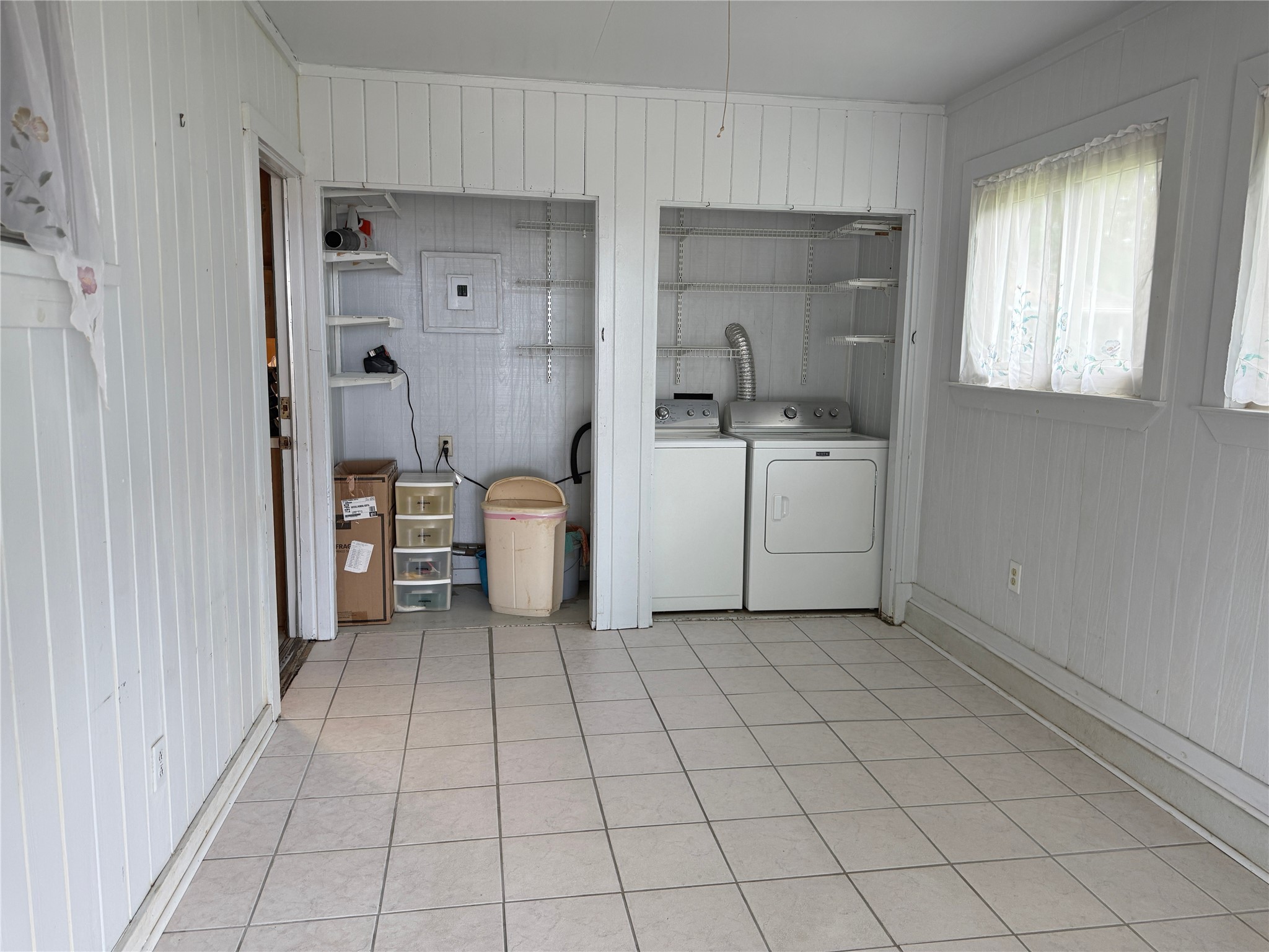 192 Sam Houston Loop Point Blank, TX 77364 - Photo 26 of 42 Mudroom/utility room