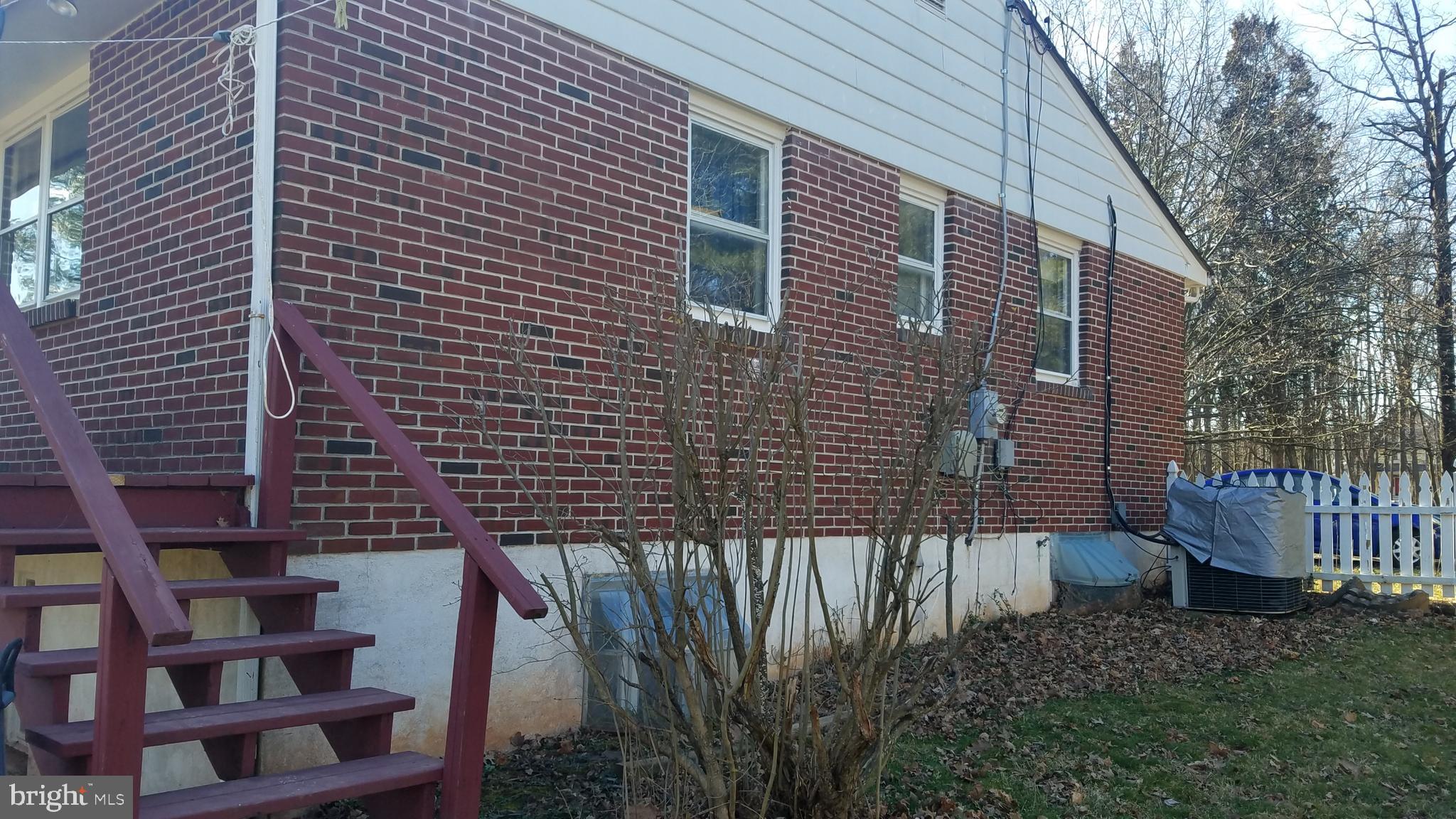2025 Springer Road Harleysville, PA 19438 - Photo 22 of 29 Side/end of house