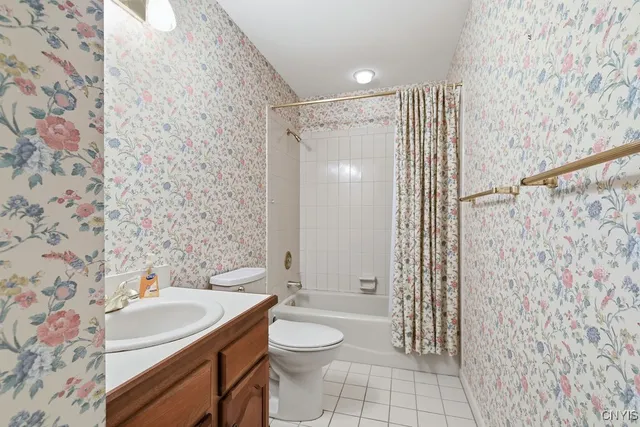 $329,900 | 6308 Hamlet Crest, DeWitt, NY 13078