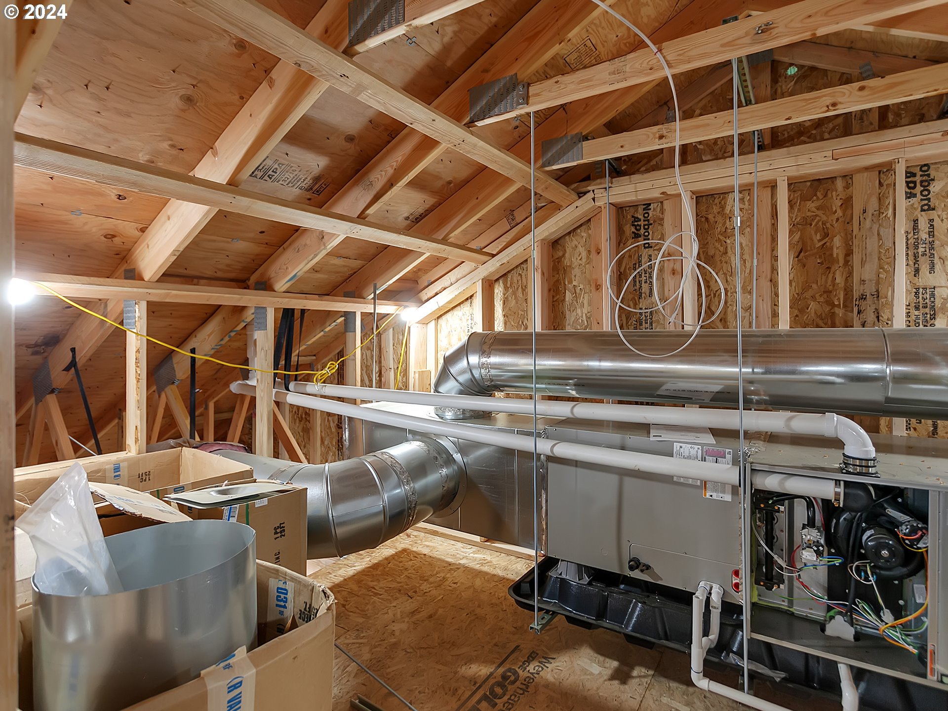 27778 Briggs Hill Road Eugene, OR 97405 - Photo 17 of 25 a view of a storage room