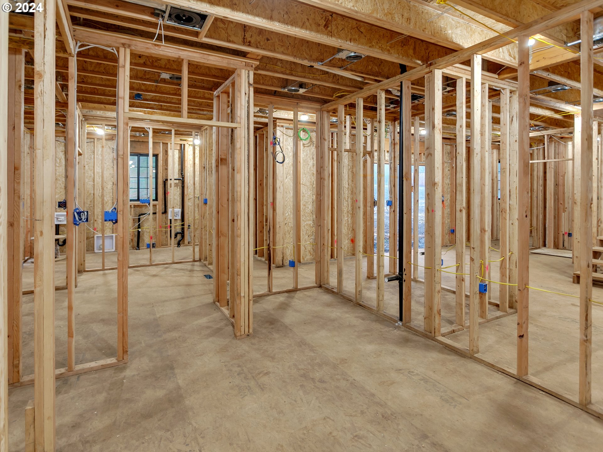 27778 Briggs Hill Road Eugene, OR 97405 - Photo 7 of 25 a view of an empty room with glass door