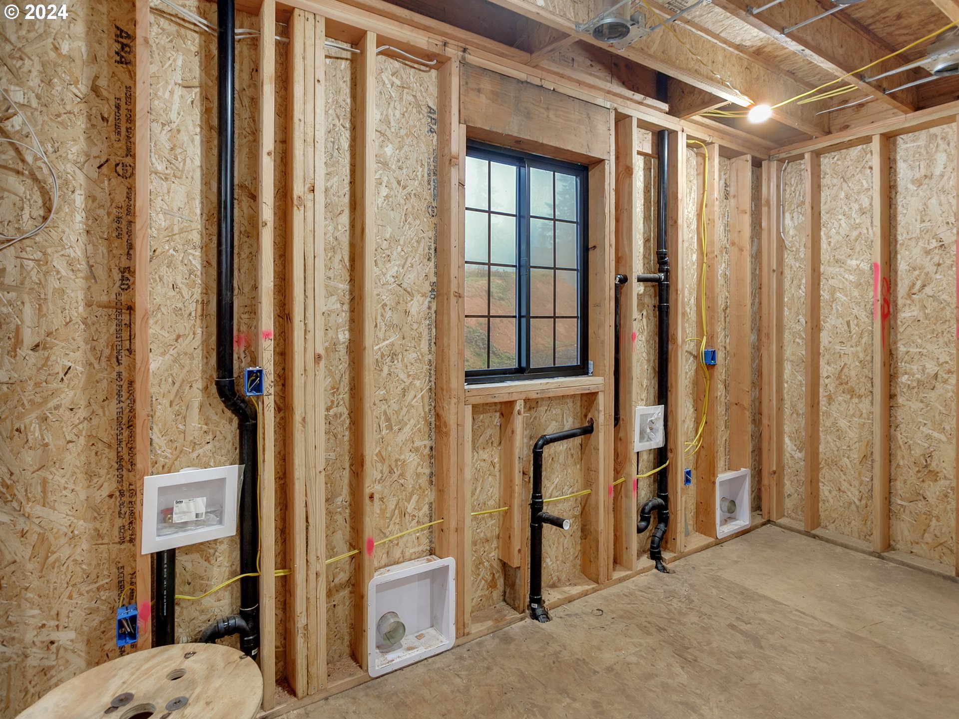 27778 Briggs Hill Road Eugene, OR 97405 - Photo 10 of 25 a view of front door with hallway