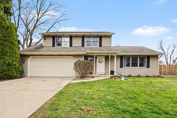 $365,000 | 802 Sugar Maple Street, Vicksburg, MI 49097