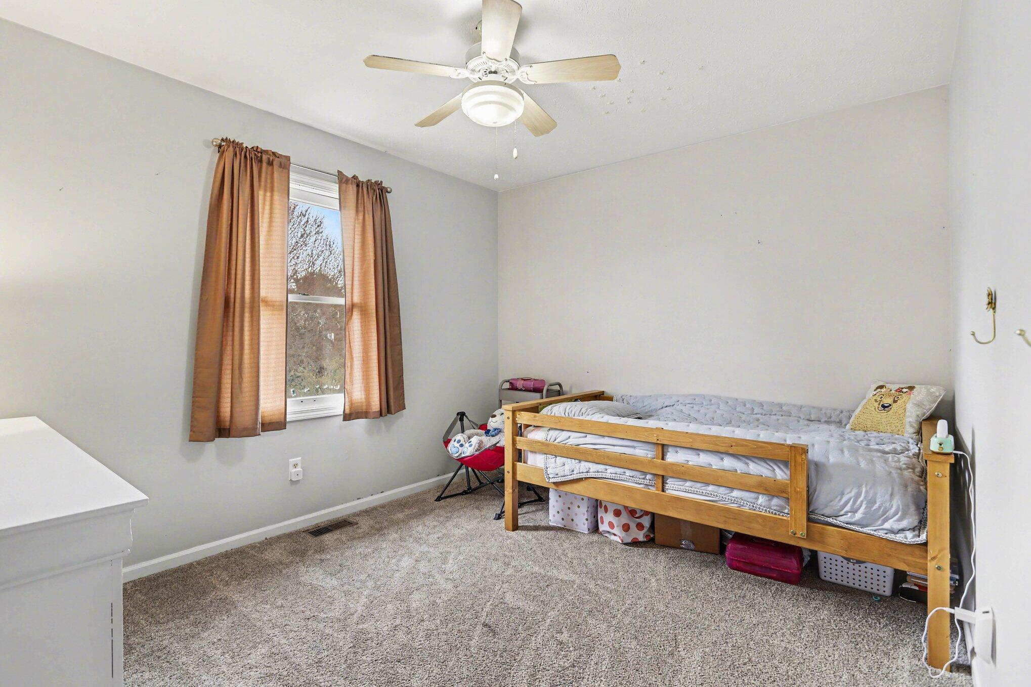 802 Sugar Maple Street Vicksburg, MI 49097 - Photo 20 of 36 020_file_1937