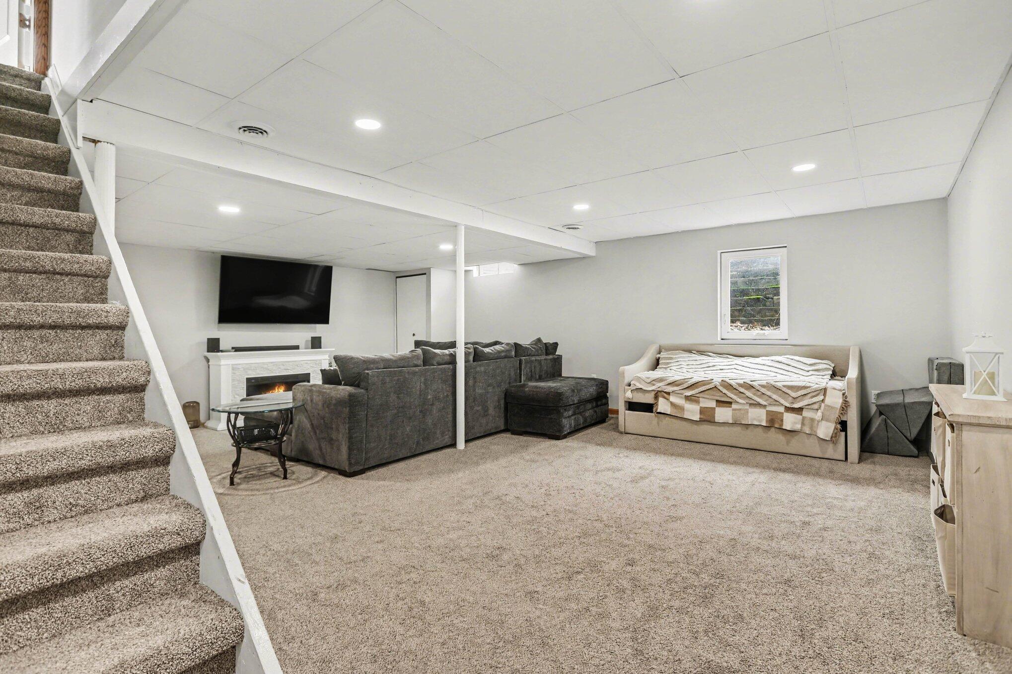 802 Sugar Maple Street Vicksburg, MI 49097 - Photo 21 of 36 029_file_9741