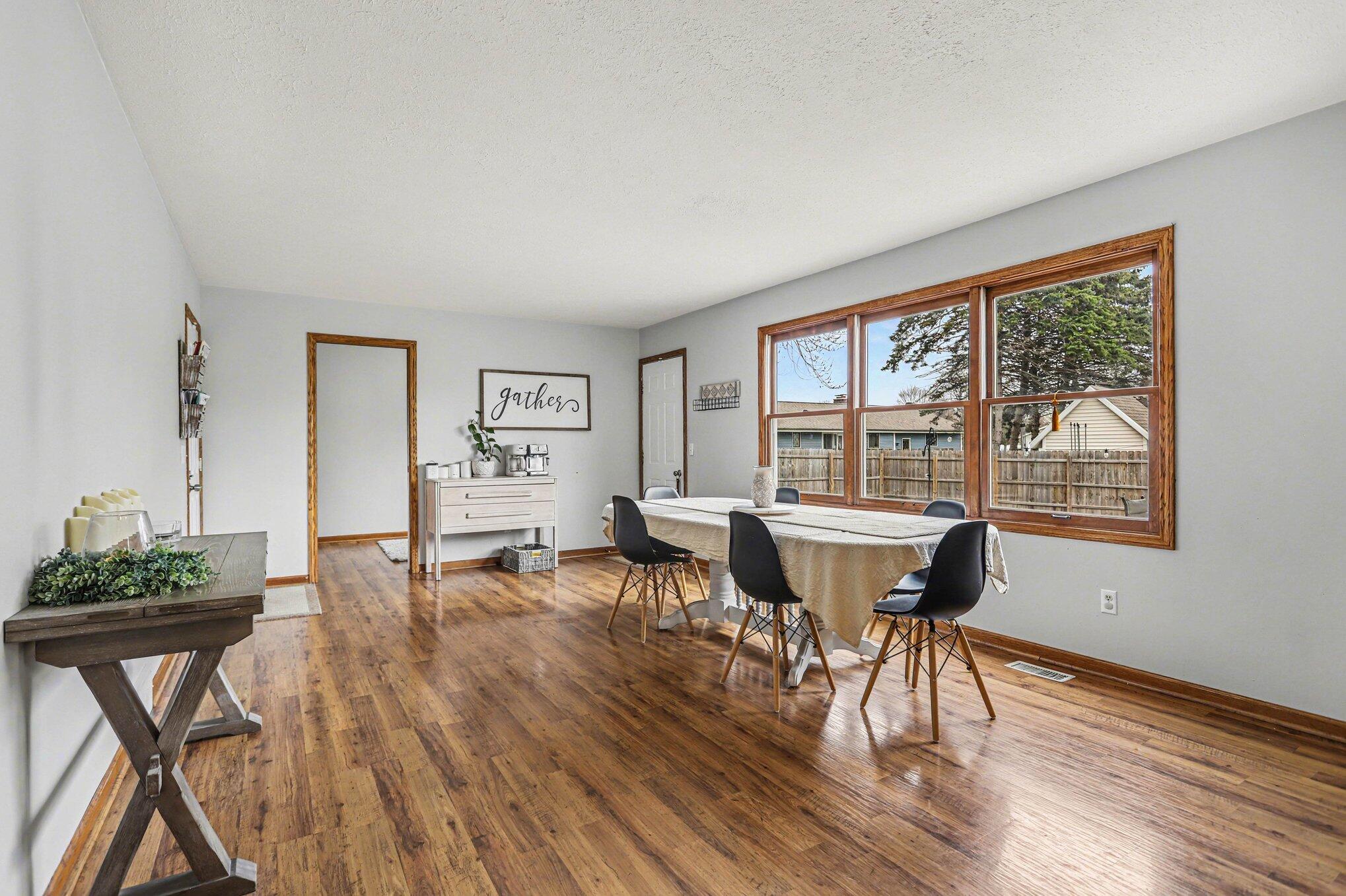 802 Sugar Maple Street Vicksburg, MI 49097 - Photo 9 of 36 009_file_4434