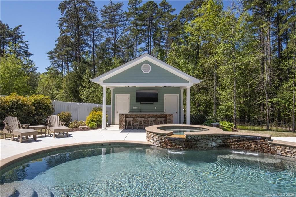5741 Morris Hunt Drive Fort Mill, SC 29708 - Photo 3 of 44 Gallery Image 3
