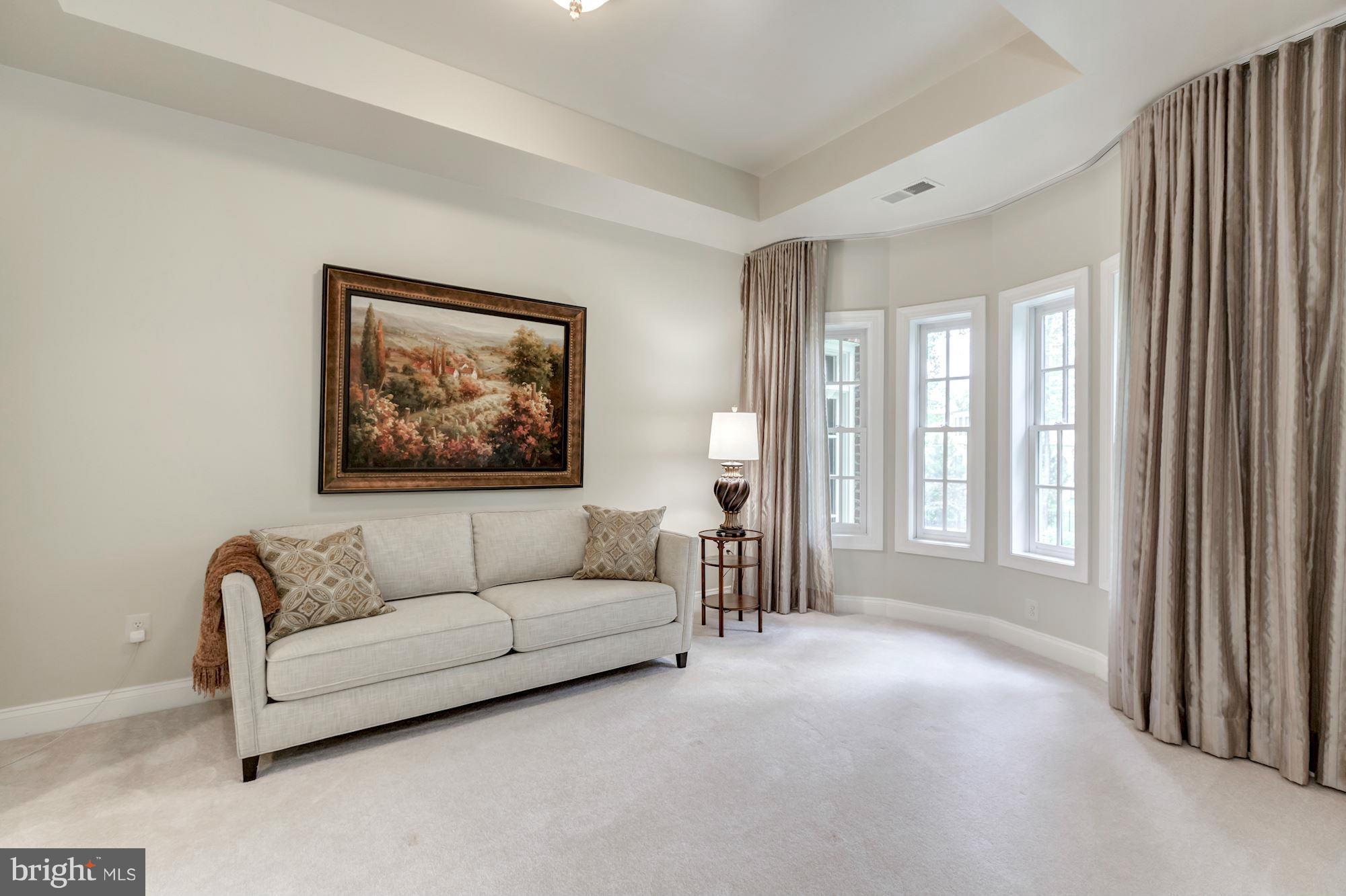 936 Dominion Reserve Drive McLean, VA 22102 - Photo 16 of 30 Master Sitting Area