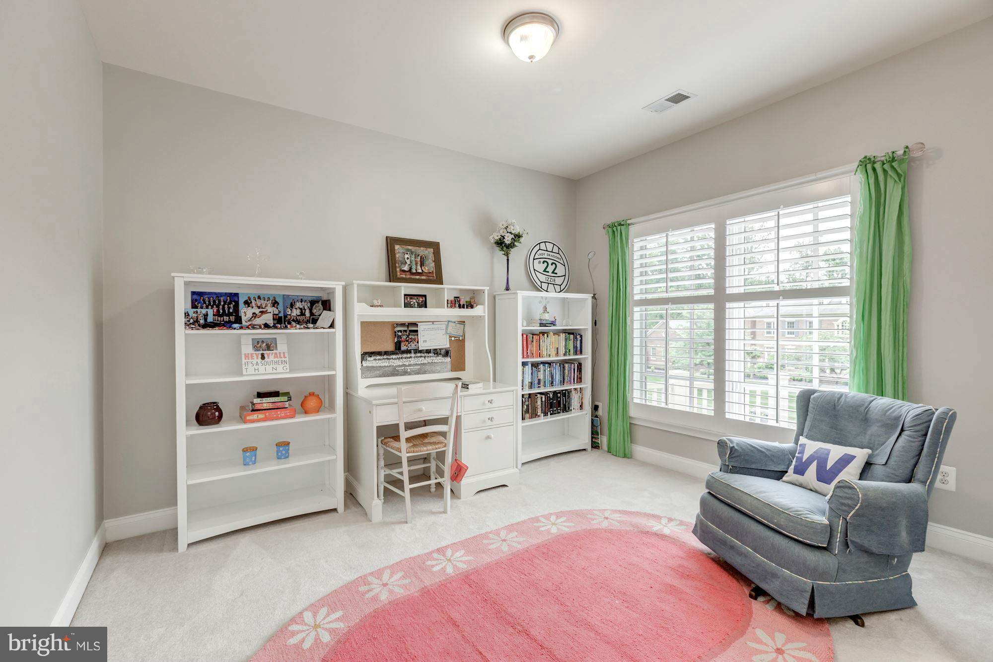 936 Dominion Reserve Drive McLean, VA 22102 - Photo 19 of 30 Secondary Bedroom with Sitting area