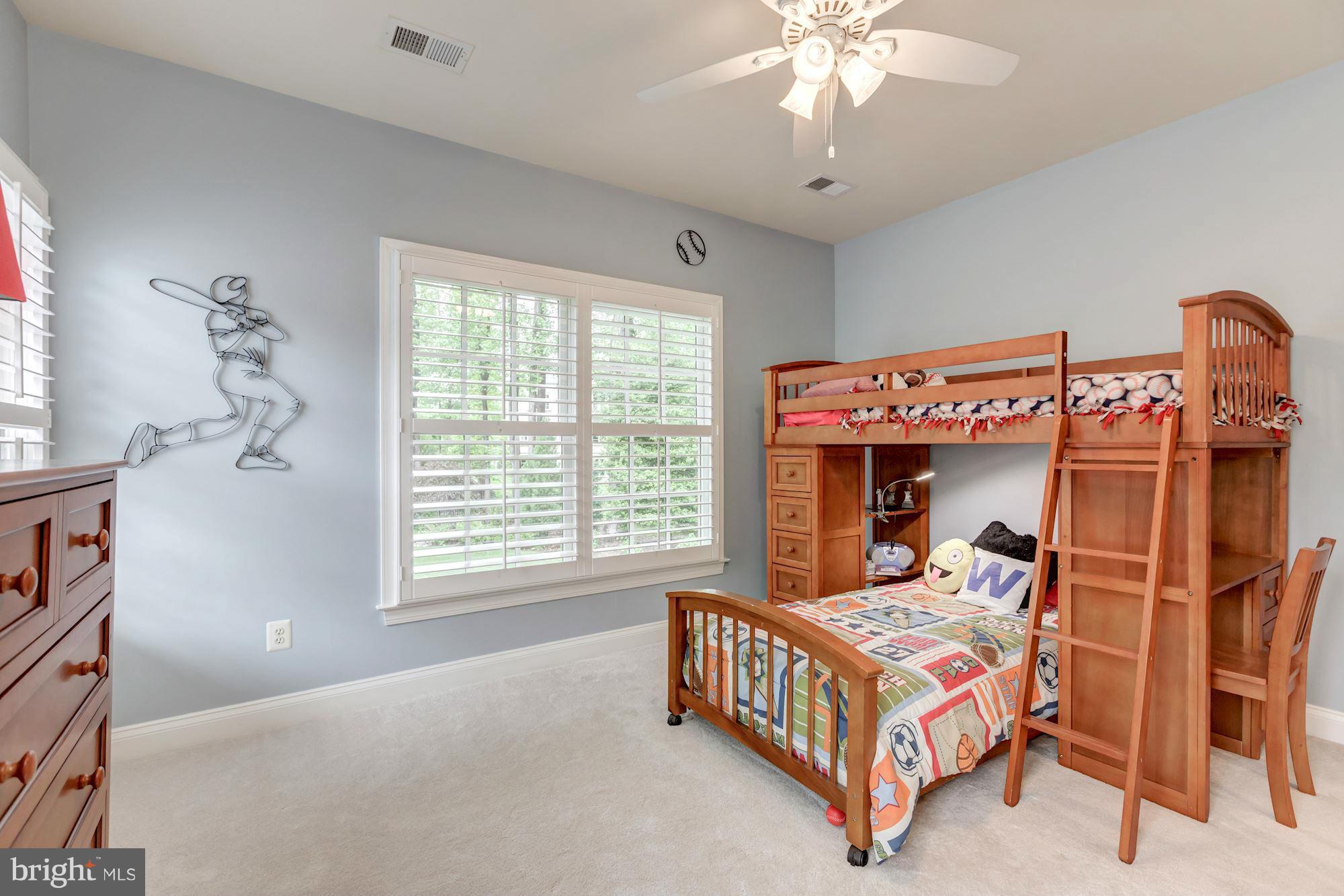 936 Dominion Reserve Drive McLean, VA 22102 - Photo 20 of 30 Secondary Bedroom with En-Suite Bathroom
