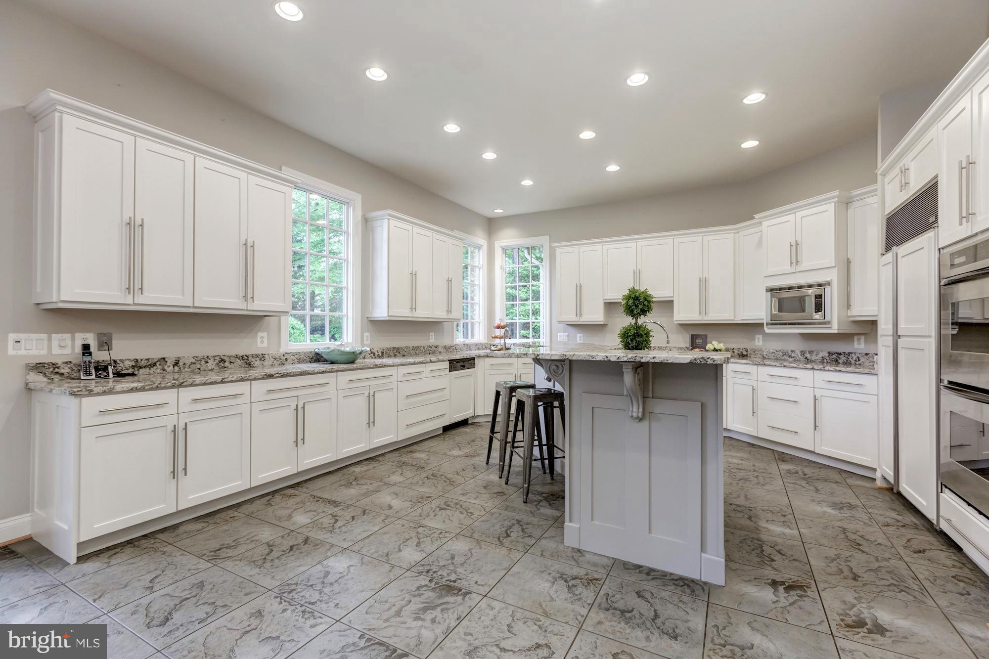 936 Dominion Reserve Drive McLean, VA 22102 - Photo 4 of 30 Gourmet Kitchen - 2 wall ovens, warming drawer