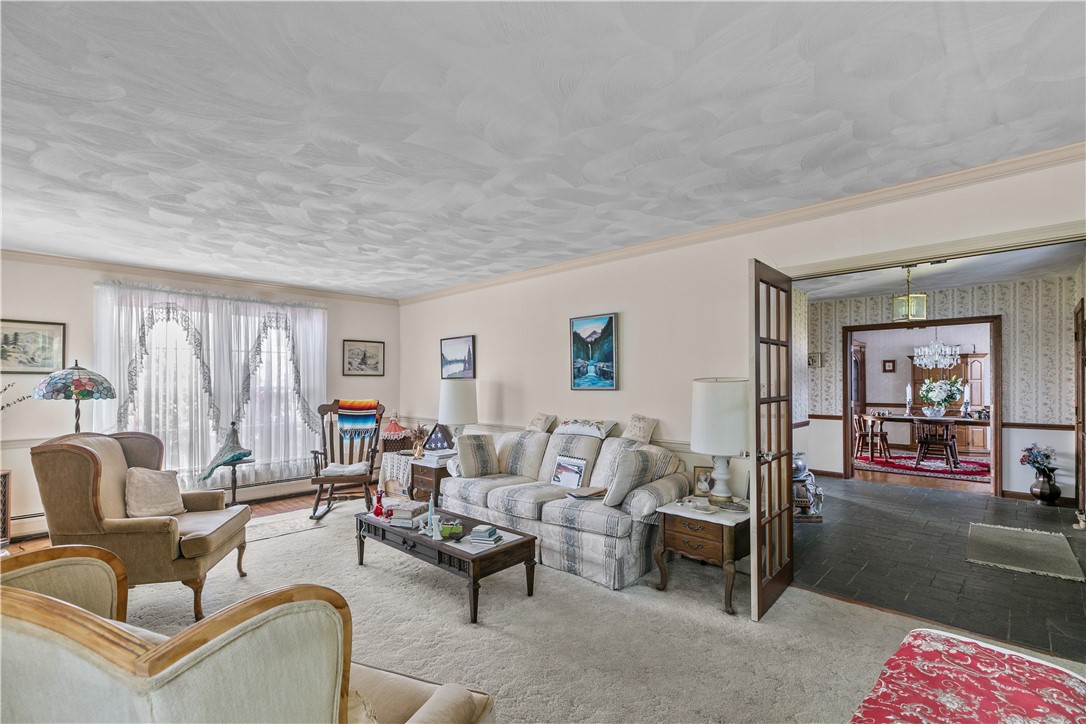 259 Taylor Road Portsmouth, RI 02871 - Photo 8 of 49