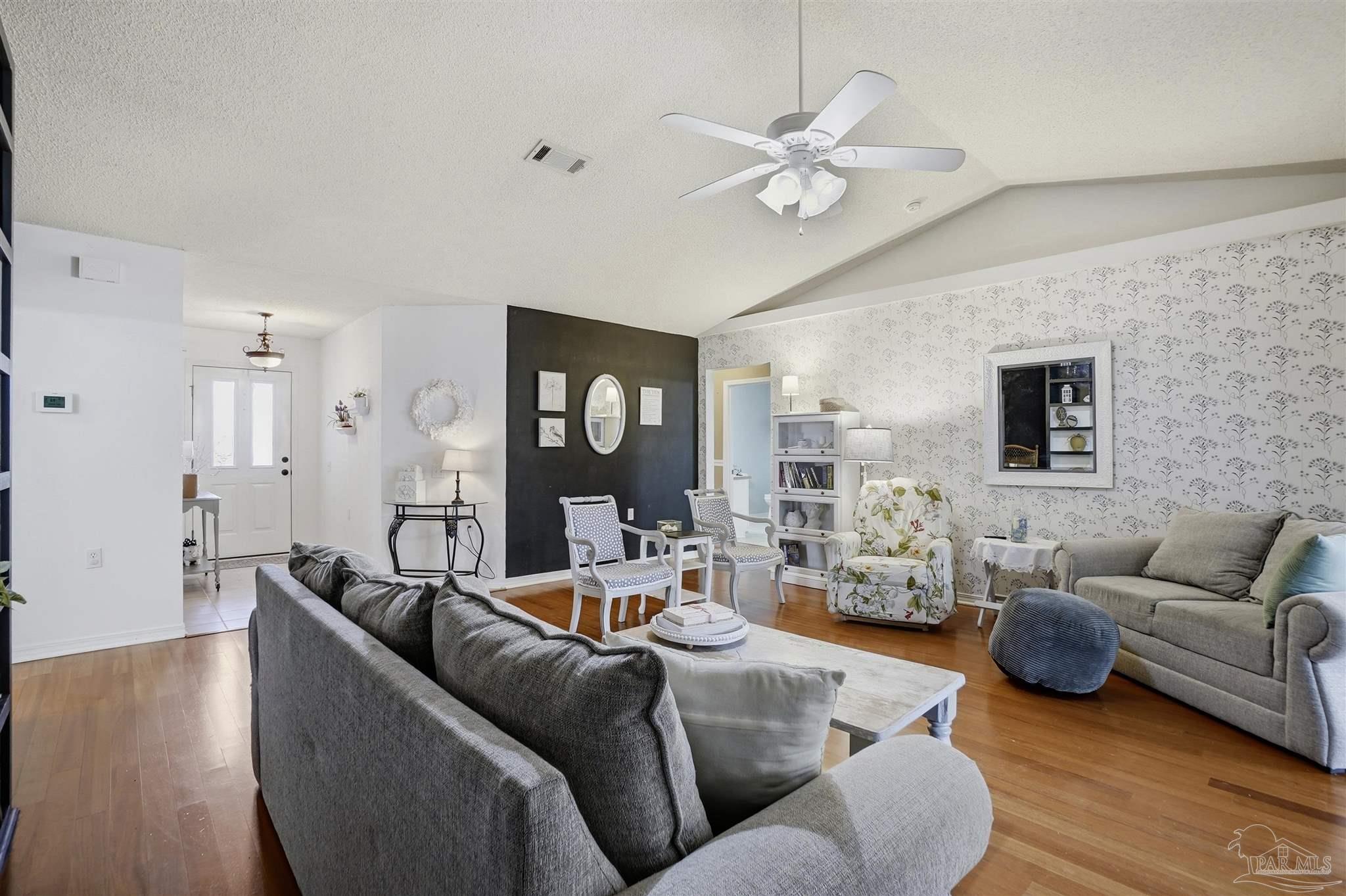 10108 Crest Ridge Drive Pensacola, FL 32514 - Photo 5 of 28