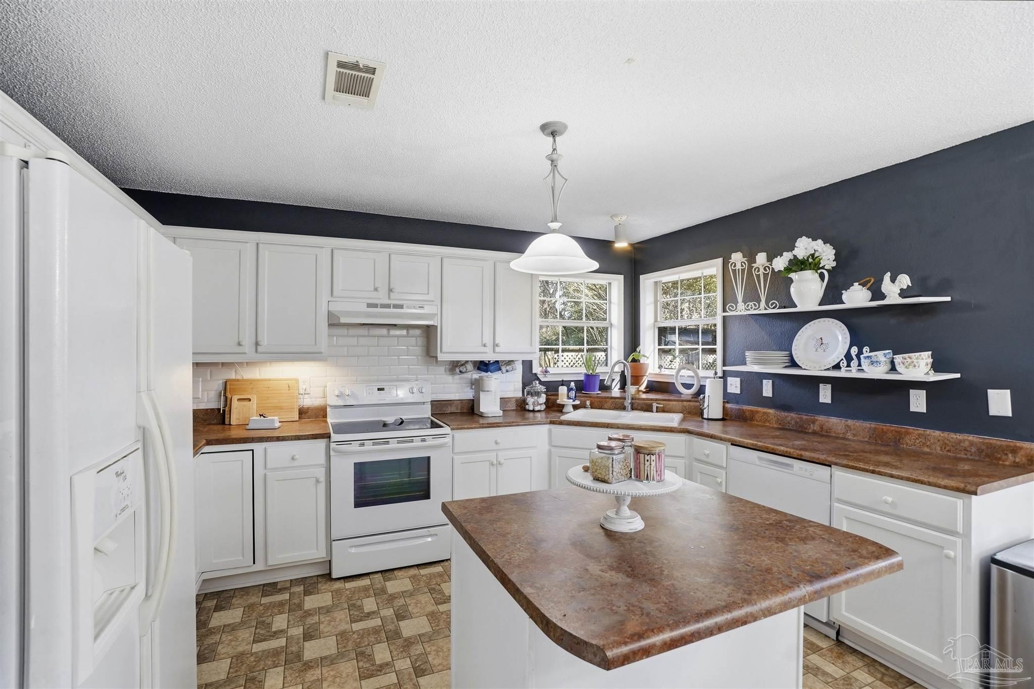 10108 Crest Ridge Drive Pensacola, FL 32514 - Photo 8 of 28