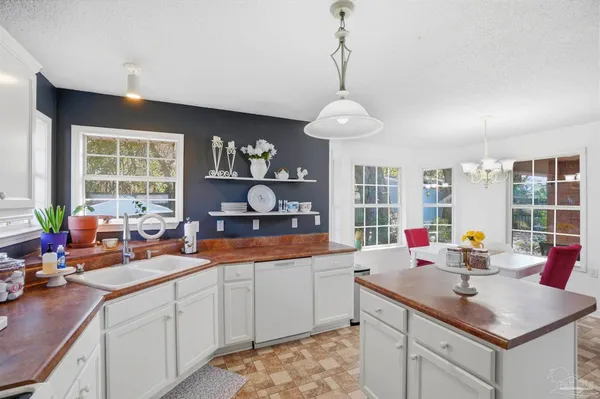 $304,000 | 10108 Crest Ridge Drive, Pensacola, FL 32514
