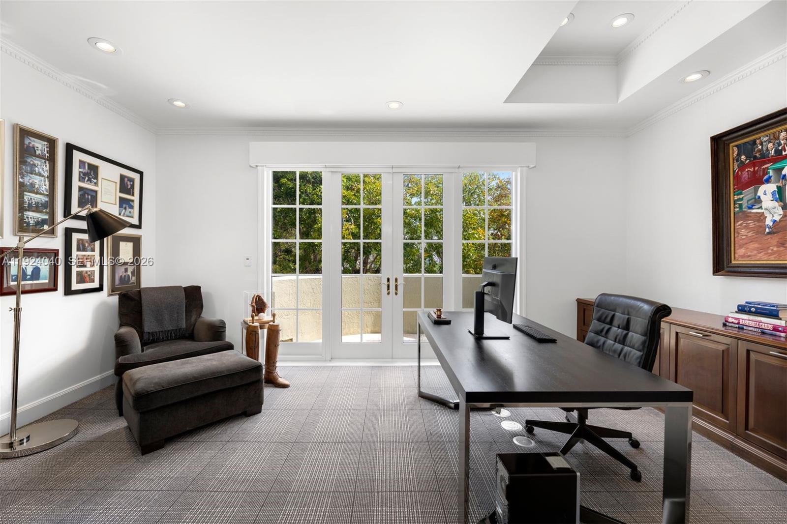 3460 South Moornings Way Miami, FL 33133 - Photo 15 of 29 a living room with furniture two window and a table