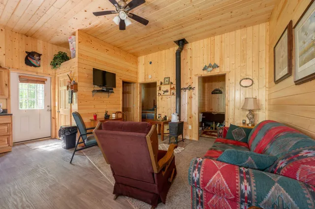 $204,000 | 67488 Busties Lake Access, Effie, MN 56639